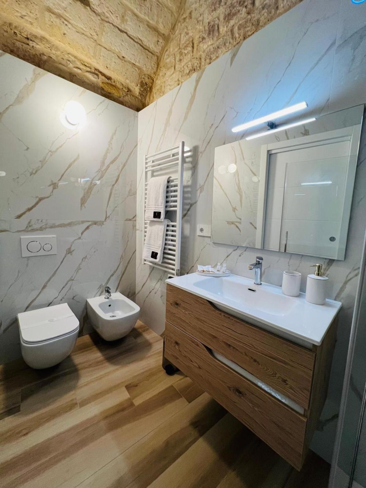 בארי Carola Luxury Room מראה חיצוני תמונה