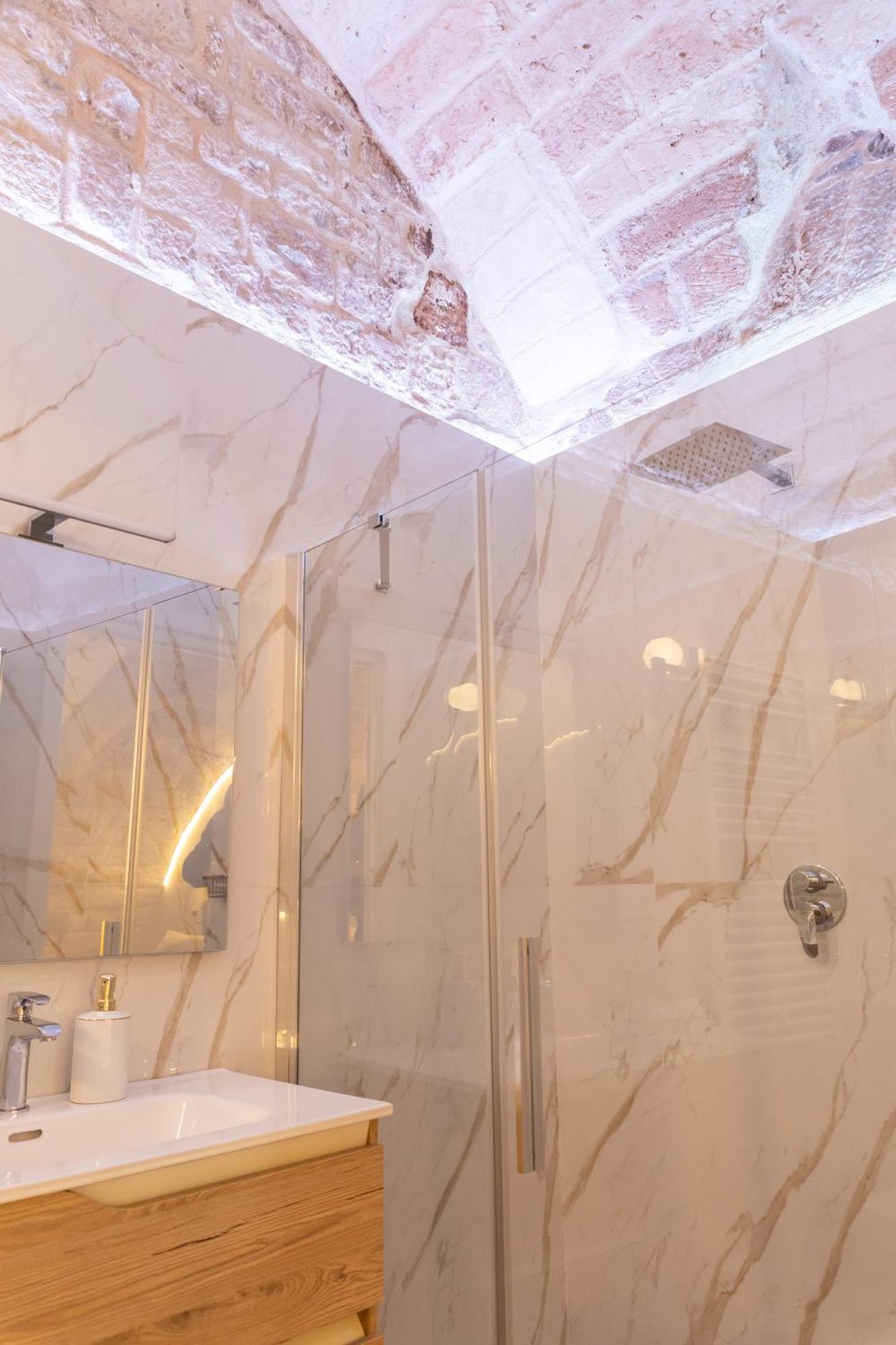 בארי Carola Luxury Room מראה חיצוני תמונה